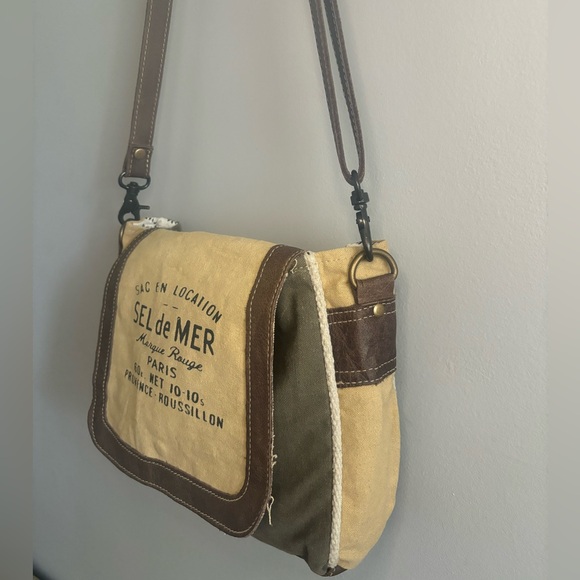 Myra Bag Paris Messenger Bag - Picture 2 of 5